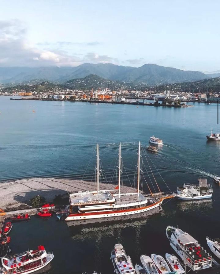 Orbi City Luxury Suite Μπατούμι Εξωτερικό φωτογραφία